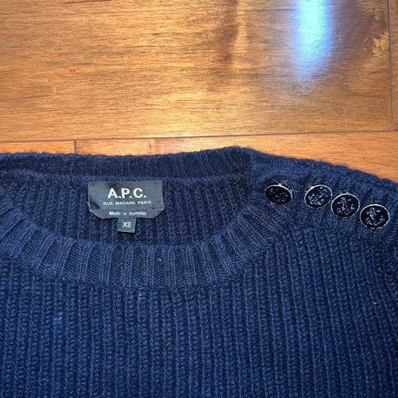 A.P.C. Women’s Wool & Cashmere Sweater - Picture 3 of 6
